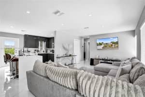 1001 148th St , Miami, FL 33168 - MLS#A11993762