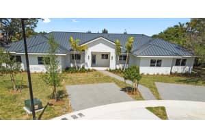 4732 87 Ct , Miami, FL 33165 - MLS#A11993764