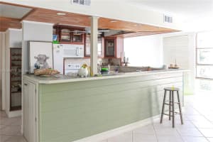 2001 Atlantic Shores Blvd , Hallandale Beach, FL 33009 - MLS#A11993770