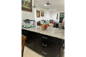 411 Crescent Dr , Hollywood, FL 33021 - MLS#A11993780