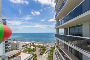 1800 Ocean Dr , Hallandale Beach, FL 33009 - MLS#A11993810