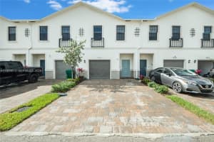 834 11th Ter , Florida City, FL 33034 - MLS#A11993812