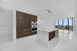 851 NE 1st Ave #2206, Miami, FL 33130, - MLS#A11993818