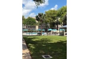 2812 N 46th Ave G370, Hollywood