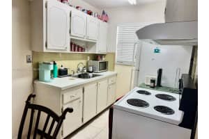 2145 Pierce St , Hollywood, FL 33020 - MLS#A11993831