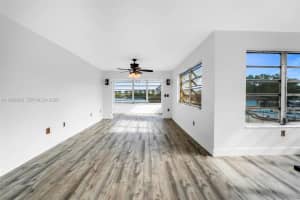 285 191st St , Miami, FL 33179 - MLS#A11993835