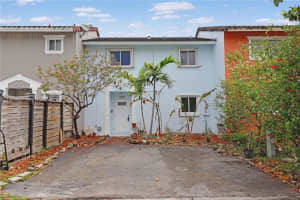 1079 12th Ter , Homestead, FL 33035 - MLS#A11993847