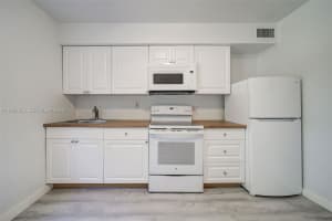 111 152nd St , Miami, FL 33169 - MLS#A11993853