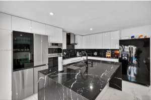 330 195th Ter , Miami Gardens, FL 33169 - MLS#A11993877