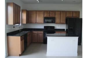 655 193rd St , Miami, FL 33179 - MLS#A11993884