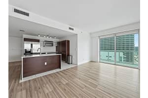 1900 Bayshore Dr , Miami, FL 33132 - MLS#A11993915
