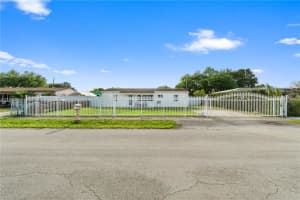 16110 Nw 28th Pl, Miami Gardens