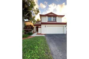 18120 63rd Ct , Hialeah, FL 33015 - MLS#A11993979