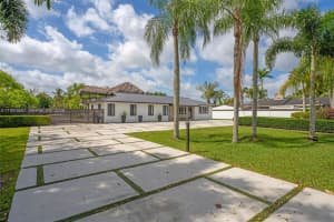 18360 Sw 224th St, Miami 18360 Sw 224th St, Miami