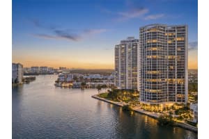2800 Island Blvd , Aventura, FL 33160 - MLS#A11994037