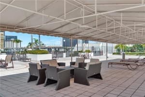 1865 Ocean Dr , Hallandale Beach, FL 33009 - MLS#A11994049