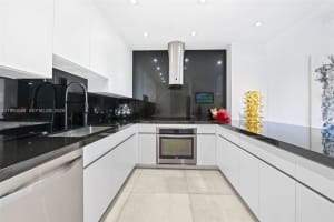 201 Crandon Blvd , Key Biscayne, FL 33149 - MLS#A11994058