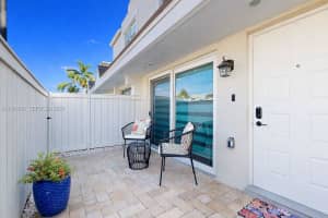 6840 45th Ln , Miami, FL 33155 - MLS#A11994067