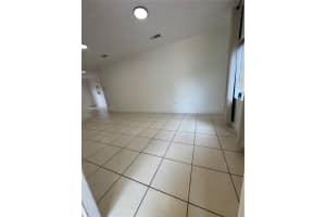 761 24th Ct , Miami, FL 33125 - MLS#A11994088