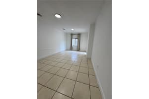 761 24th Ct , Miami, FL 33125 - MLS#A11994088