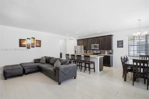 11652 Sw 13th Ct Pembroke Pines, FL 33025 - MLS#A11994113