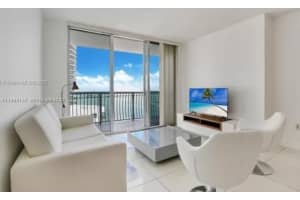 1750 N Bayshore Dr , Miami, FL 33132 - MLS#A11994132