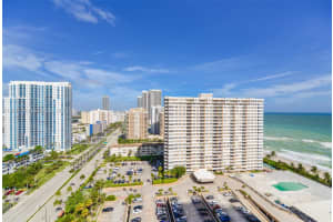 1980 Ocean Dr , Hallandale Beach, FL 33009 - MLS#A11994140