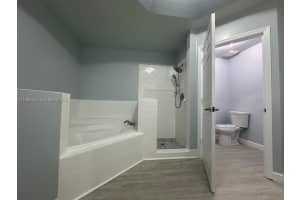 11369 73rd Ter , Doral, FL 33178 - MLS#A11994153