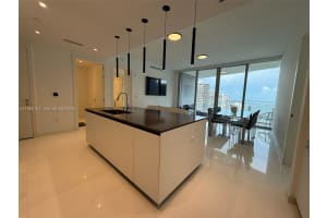 300 Biscayne Blvd Way , Miami, FL 33131 - MLS#A11994161