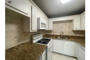 5961 N Falls Cir Dr 309, Lauderhill