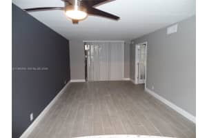 109 Lake Emerald Dr APT 108, Oakland Park, FL 33309, - MLS#A11994236
