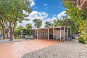 900 S Emerald Dr, Key Largo