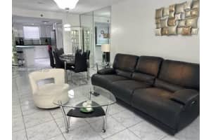 17801 Bay Rd , Sunny Isles Beach, FL 33160 - MLS#A11994254