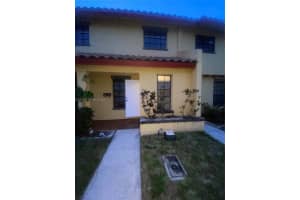 2627 47th Ter , Lauderdale Lakes, FL 33313 - MLS#A11994271