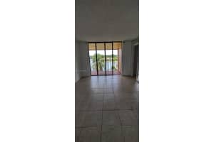 14321 Kendall Dr , Miami, FL 33186 - MLS#A11994316