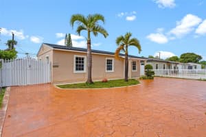 MLS# A11994345, Hialeah, Florida 33010