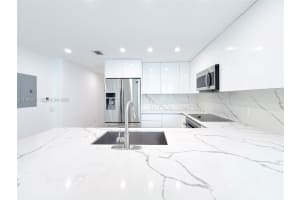 1300 Brickell Bay Dr , Miami, FL 33131 - MLS#A11994347