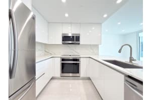 1300 Brickell Bay Dr , Miami, FL 33131 - MLS#A11994347