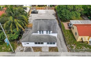 220 16th St , Dania Beach, FL 33004 - MLS#A11994359