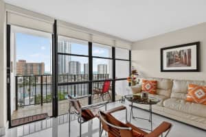 800 Parkview Dr , Hallandale Beach, FL 33009 - MLS#A11994372