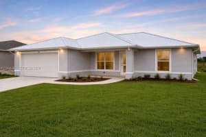634 Royce Road, La Belle