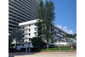 5845 Collins Ave , Miami Beach, FL 33140 - MLS#A11994389