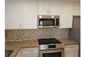 250 Layne Blvd , Hallandale Beach, FL 33009 - MLS#A11994403