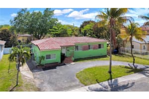 12901 Miami Ct , Miami, FL 33168 - MLS#A11994406