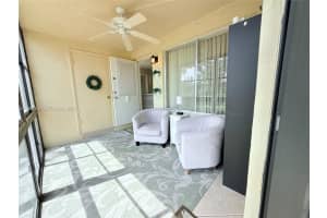 340 Pine Ridge Cir , Green Acres, FL 33463 - MLS#A11994409