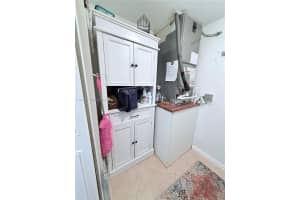 340 Pine Ridge Cir , Green Acres, FL 33463 - MLS#A11994409