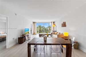 10275 Collins Ave , Bal Harbour, FL 33154 - MLS#A11994424