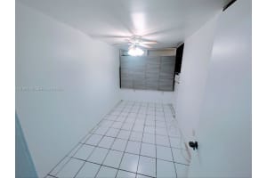 1825 Harding St , Hollywood, FL 33020 - MLS#A11994445