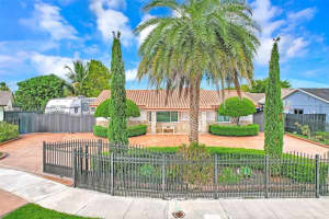 4225 133rd Ct , Miami, FL 33175 - MLS#A11994449