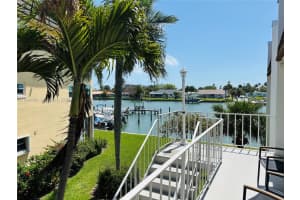 1323 Bayshore Dr , Fort Pierce, FL 34949 - MLS#A11994456